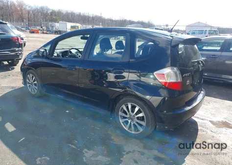 2013 Honda Fit Sport z USA, uszkodzony, nr VIN JHMGE8H59DC014805